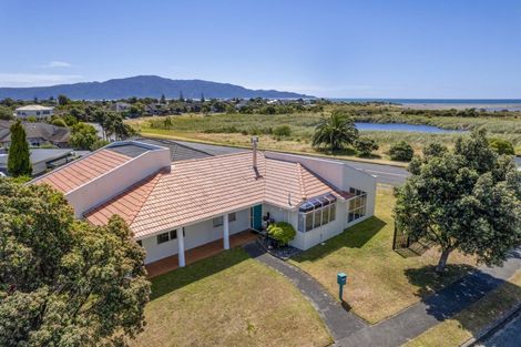 Photo of property in 304 Manly Street, Paraparaumu Beach, Paraparaumu, 5032
