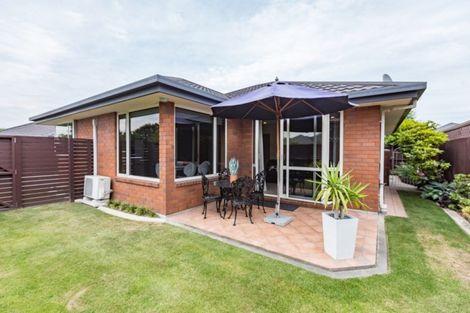 Photo of property in 30 Seymour Street, Hornby, Christchurch, 8042