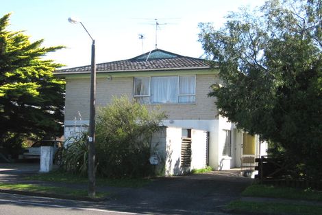 Photo of property in 2/17 Murvale Drive, Bucklands Beach, Auckland, 2014