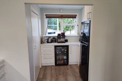 Photo of property in 10 Gladfield Lane, Te Atatu Peninsula, Auckland, 0610