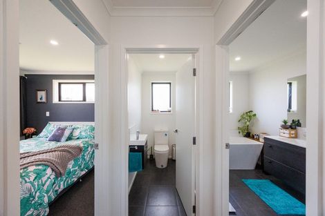 Photo of property in 27 Oldfield Lane, Marton, 4710