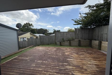 Photo of property in 4 Kearney Place, Massey, Auckland, 0614