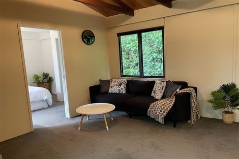 Photo of property in 19 John Road, Stanmore Bay, Whangaparaoa, 0932