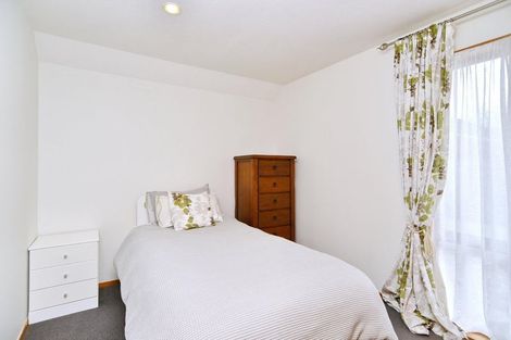 Photo of property in 2/16 Owens Terrace, Upper Riccarton, Christchurch, 8041