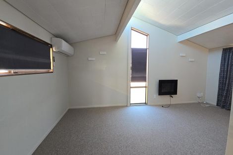 Photo of property in 19 Charles Street, Westshore, Napier, 4110