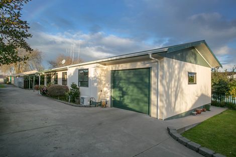 Photo of property in 52a Hall Street, Cambridge, 3434