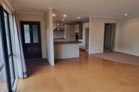 Photo of property in 2 Petersen Place, Waipukurau, 4200