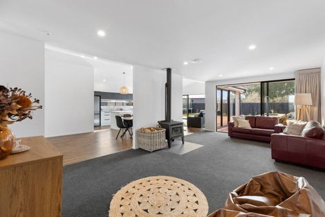 Photo of property in 39 Plover Avenue, Amberley, 7410