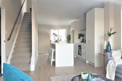 Photo of property in 64 Manutewhau Road, Massey, Auckland, 0614