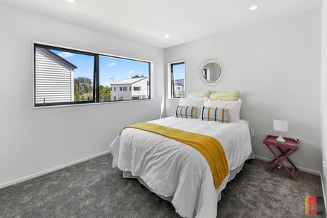Photo of property in 53 Kairakau Street, Papakura, 2110