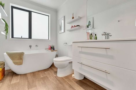 Photo of property in 62u2 Cabourne Drive, Glenview, Hamilton, 3206