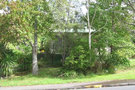 Photo of property in 27 Kemp Road, Massey, Auckland, 0614