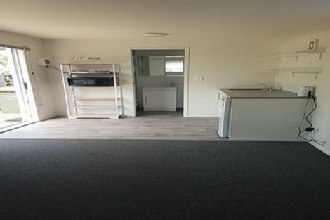 Photo of property in 5 Holgate Avenue, Herald Island, Auckland, 0618