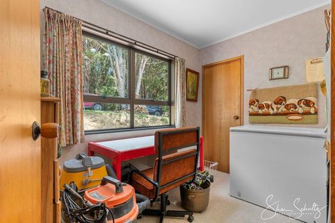 Photo of property in 338 Wairere Road, Waitakere, Henderson, 0782