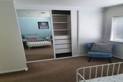 Photo of property in Harbour View Terraces, 2/170 Mokoia Road, Chatswood, Auckland, 0626