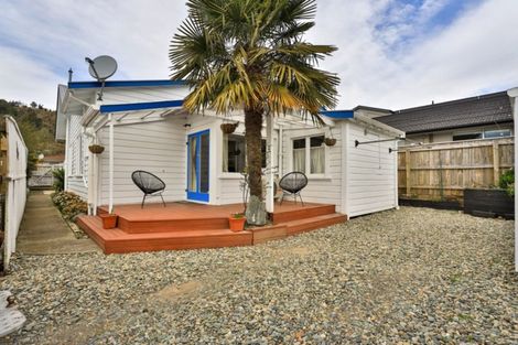 Photo of property in 30 Waimea Road, Nelson South, Nelson, 7010