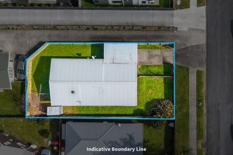 Photo of property in 11 Blanes Road, Weymouth, Auckland, 2103