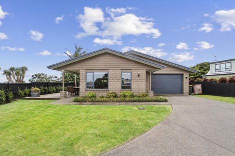 Photo of property in 7 Vela Place, Clarks Beach, 2122