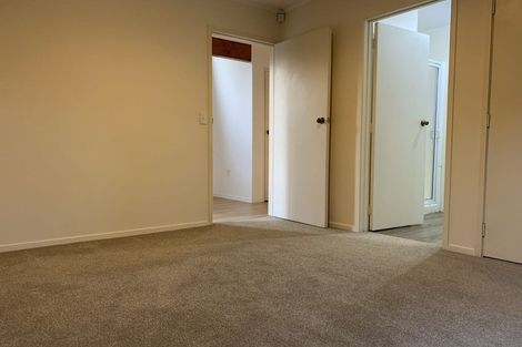Photo of property in 1/3 Fayette Place, Te Atatu South, Auckland, 0610