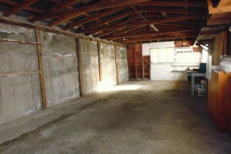 Photo of property in 4a Guthrie Street, Waterloo, Lower Hutt, 5011