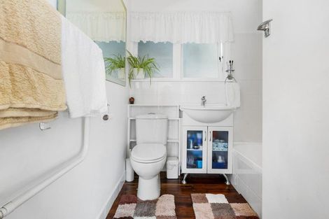 Photo of property in 18 Alexander Avenue, Torbay, Auckland, 0630