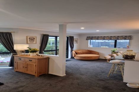 Photo of property in 10 Glastonbury Drive, Burwood, Christchurch, 8083