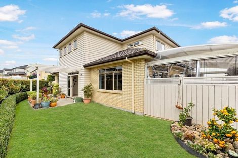 Photo of property in 27 Amaretto Avenue, Flat Bush, Auckland, 2019