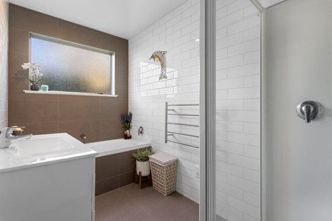 Photo of property in 1/4 Camrose Place, Ilam, Christchurch, 8041