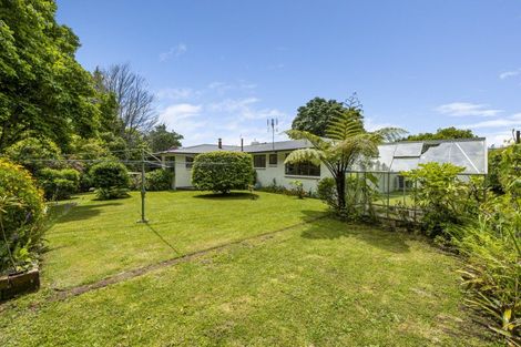 Photo of property in 14 Tainui Terrace, Inglewood, 4330