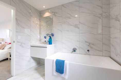 Photo of property in 20/26 Springvale Drive, Fairview Heights, Auckland, 0632