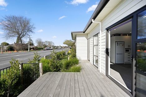 Photo of property in 1/2 Searancke Place, Fairfield, Hamilton, 3214