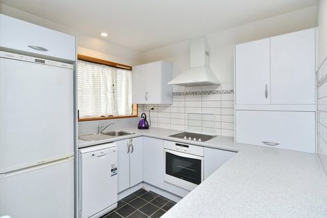 Photo of property in 2/16 Owens Terrace, Upper Riccarton, Christchurch, 8041