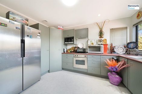 Photo of property in 98 Chapel Road, Flat Bush, Auckland, 2019