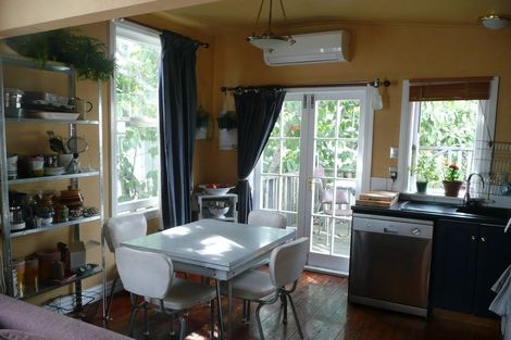 Photo of property in 15 Nairn Street, Mount Cook, Wellington, 6011