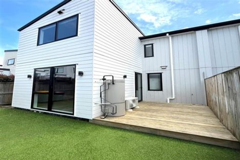 Photo of property in 36 Minhas Road, Papakura, 2110