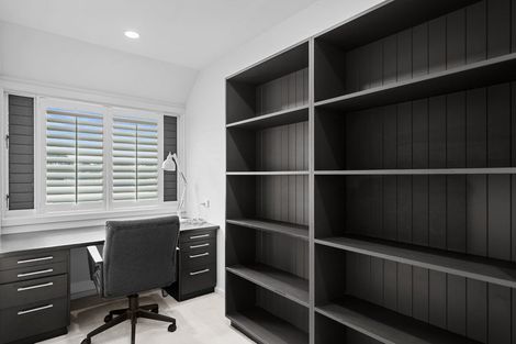 Photo of property in 47 Saltburn Road, Milford, Auckland, 0620