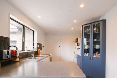 Photo of property in 59 Crewe Crescent, Hokowhitu, Palmerston North, 4410