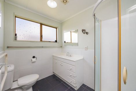 Photo of property in 35 Severn Street, Rongotea, 4476