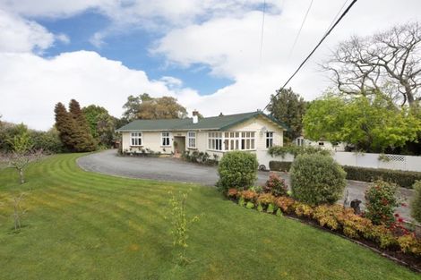 Photo of property in 25 Wanganui Road, Marton, 4710