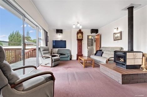 Photo of property in 46 Miltonia Avenue, Te Atatu South, Auckland, 0610