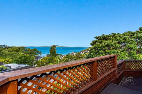 Photo of property in 2/62 Beach Road, Castor Bay, Auckland, 0620