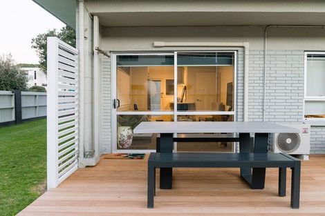 Photo of property in 40 Maunganui Road, Mount Maunganui, 3116