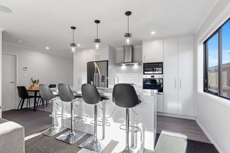 Photo of property in 1 Salers Lane, Papamoa, 3118