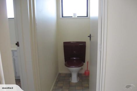 Photo of property in 33 Mortlake Street, Islington, Christchurch, 8042