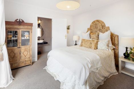 Photo of property in 83 Saint Kilda Road, Cambridge, 3434