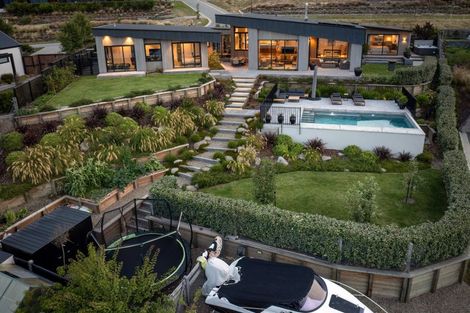 Photo of property in Meadowstone Alpha Series, 12 Jade Drive, Wanaka, 9305