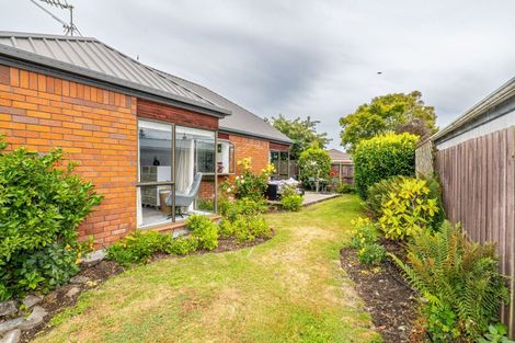 Photo of property in 28 Staveley Street, Avonhead, Christchurch, 8042