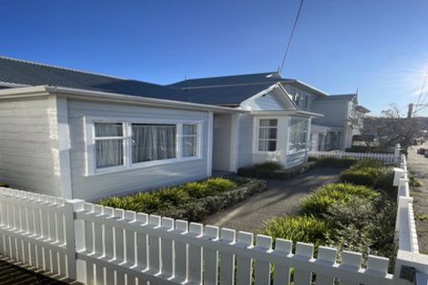 Photo of property in 82 Pirie Street, Mount Victoria, Wellington, 6011