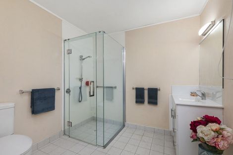 Photo of property in 151i Kitchener Road, Pukekohe, 2120