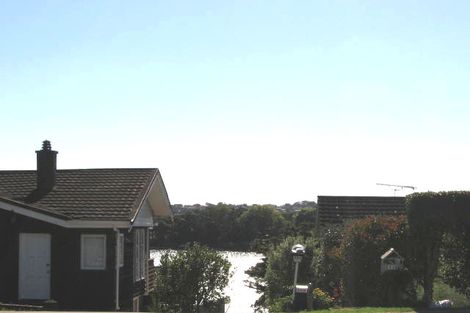 Photo of property in 308a Hurstmere Road, Takapuna, Auckland, 0622